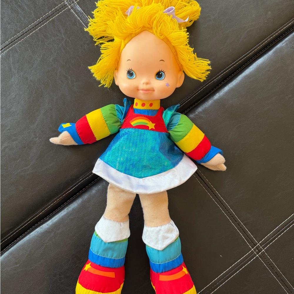 Rainbow Brite Doll with Colorful Outfit